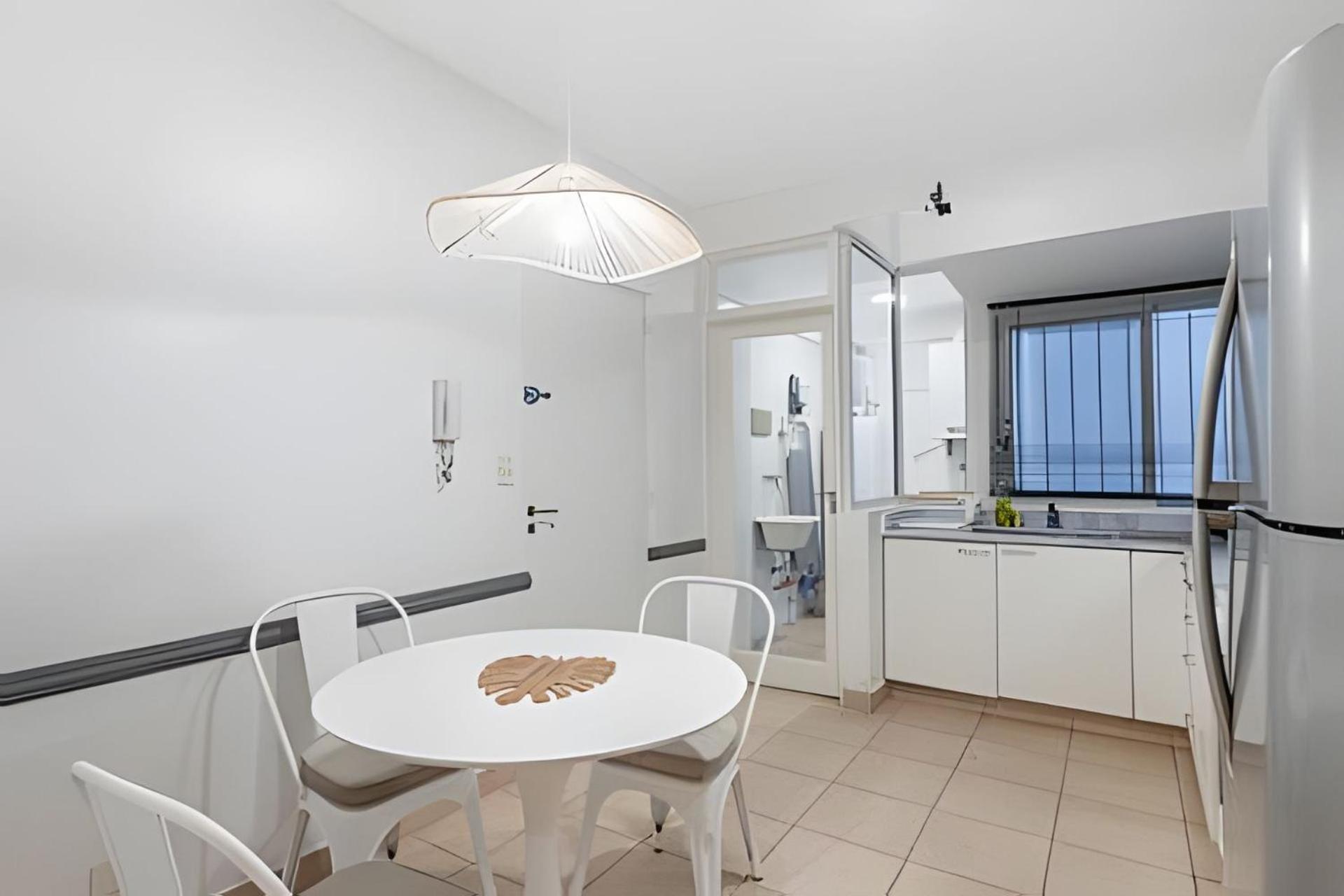 Apartamento Familiar Gran Ubicacion Y Gran Balcon