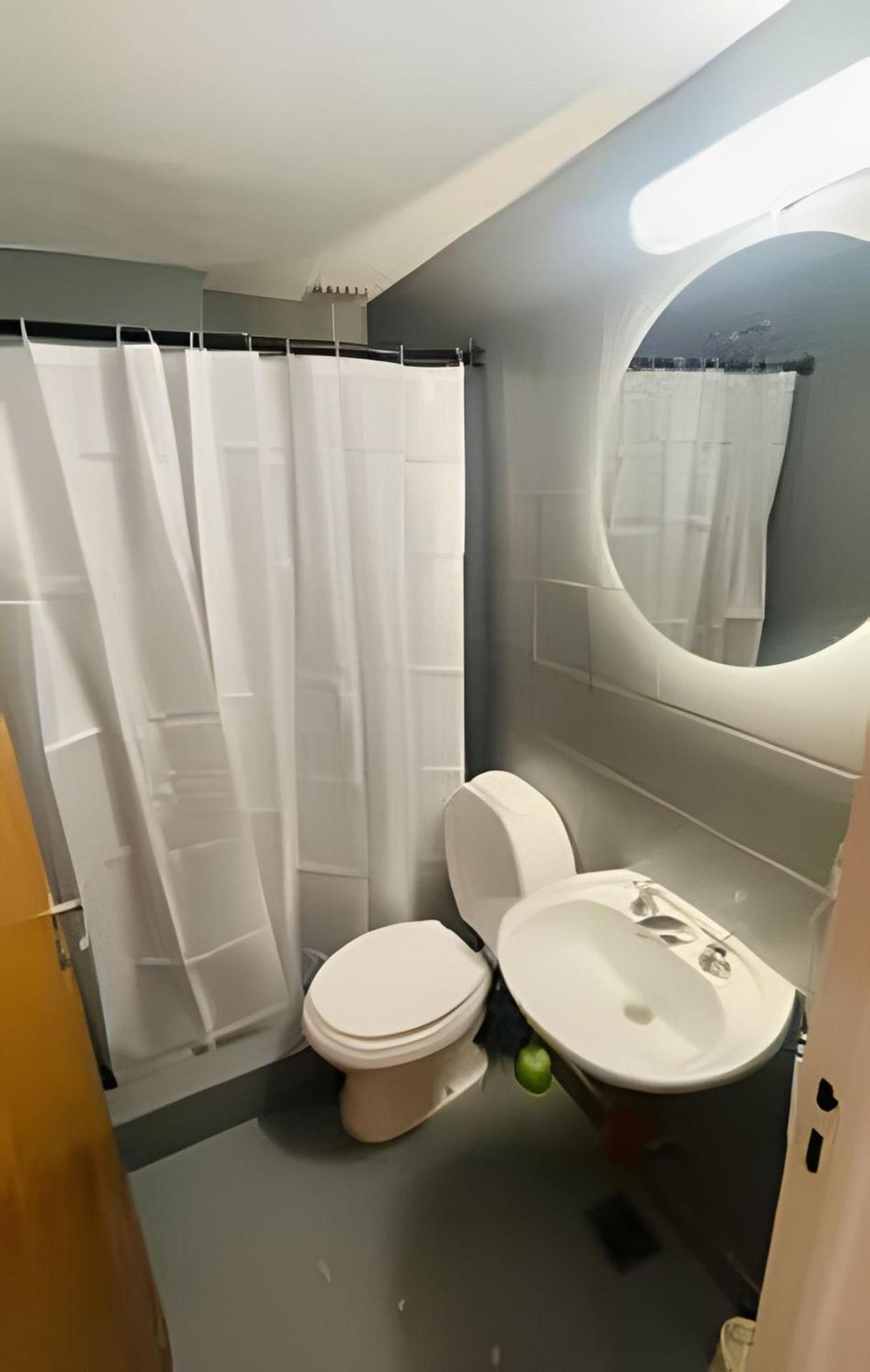 Apartamento Familiar Gran Ubicacion Y Gran Balcon